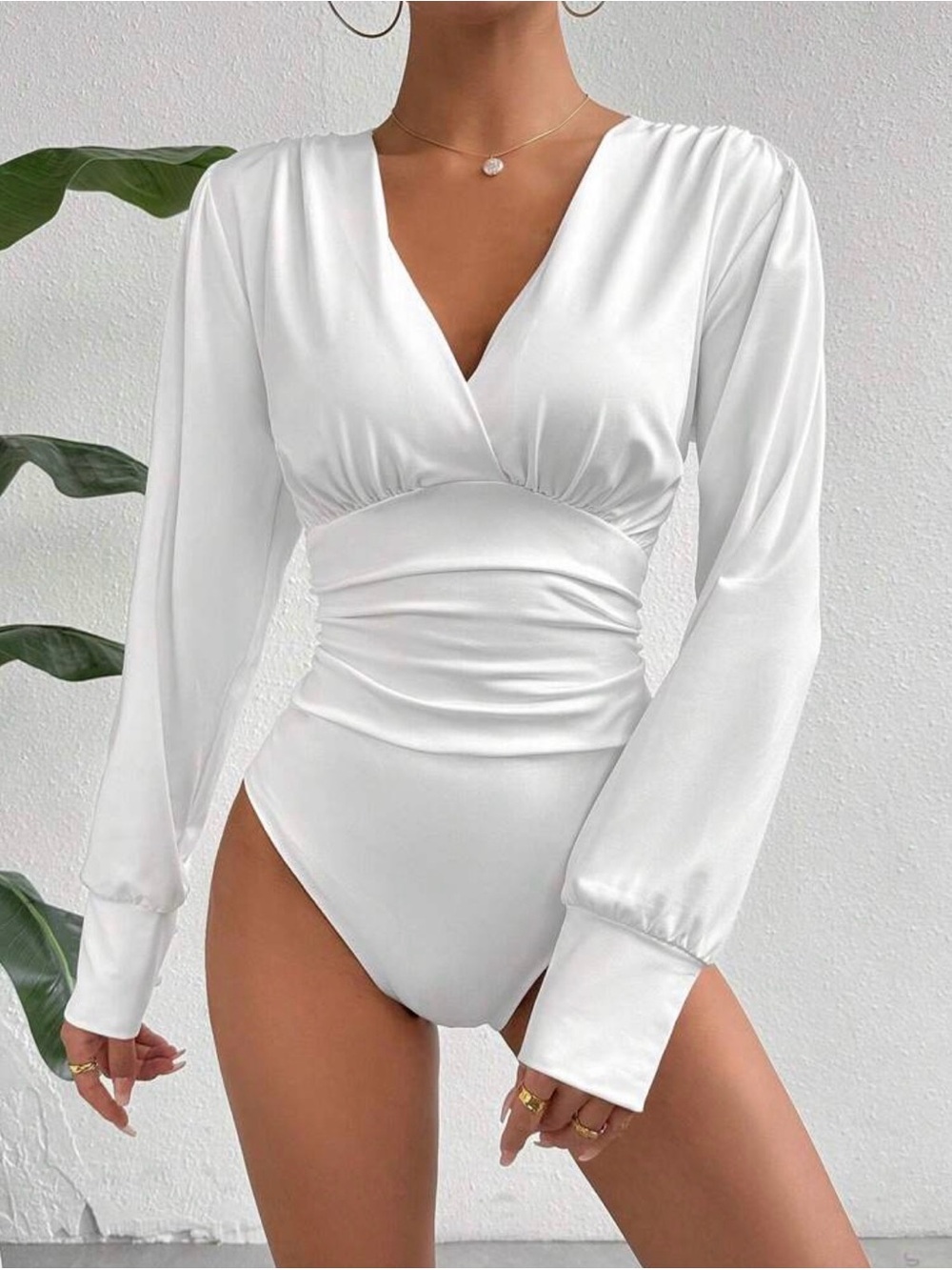 White Long Sleeve V-Neck Ruched Bodysuit